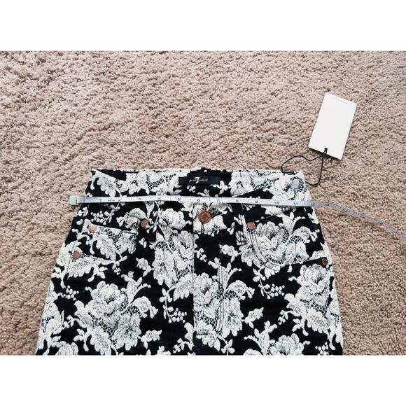 NWT 7 For All Mankind High Rise Skinny Jeans White Rose Jacquard 24 Feminine - Picture 8 of 9